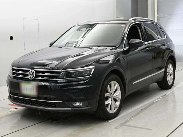 VOLKSWAGEN VW Tiguan 2019 Black  Used Honda Fit Japan